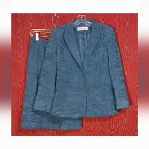 TRAVIS AYERS 2 Piece Blue Long Sleeve Collared Textured Professional Suit Sz 12